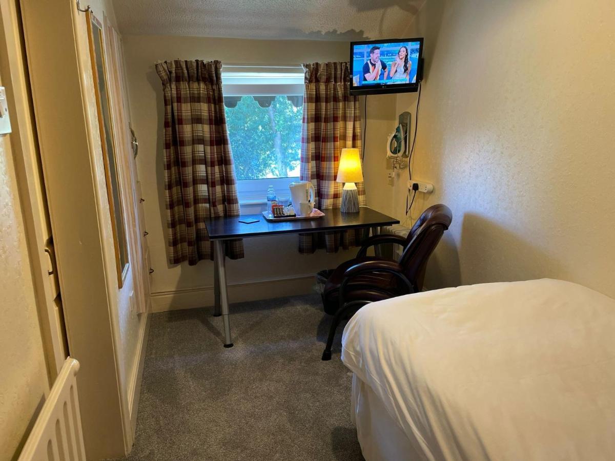 Rostrevor Hotel - Guest House Бери Екстериор снимка