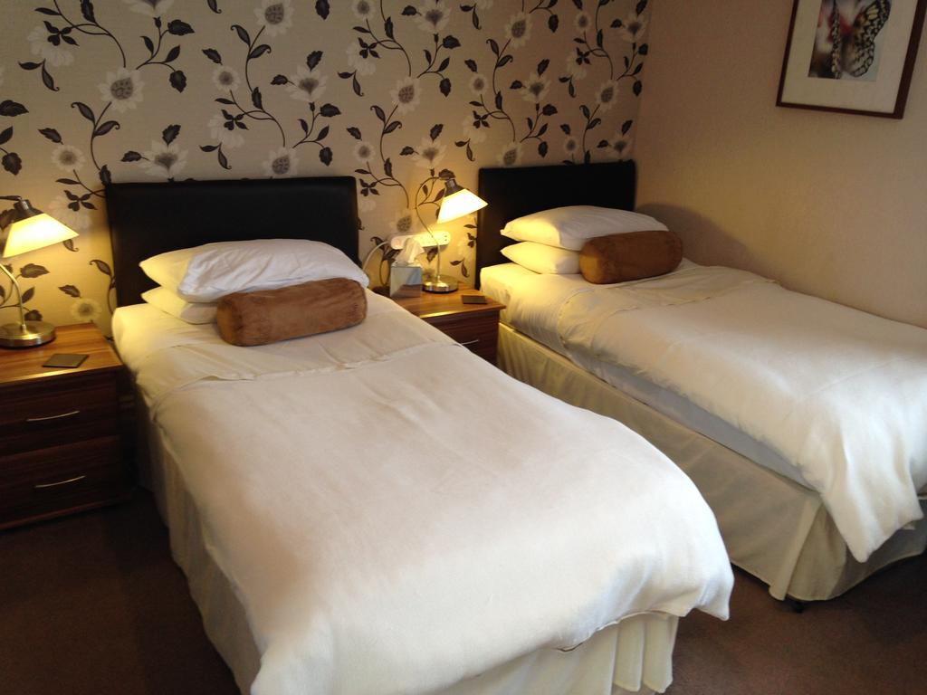 Rostrevor Hotel - Guest House Бери Екстериор снимка